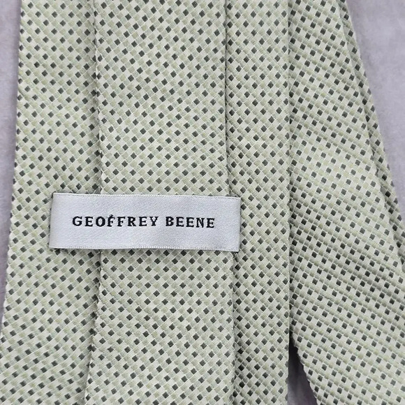 Geoffrey Beene Green Blue Stripe Polka Dot Silk Executive Neck Tie Men's - Picture 4 of 6